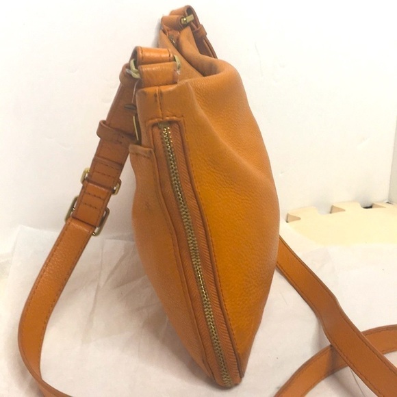 Fossil Preston Leather crossbody In orange - Picture 6 of 14